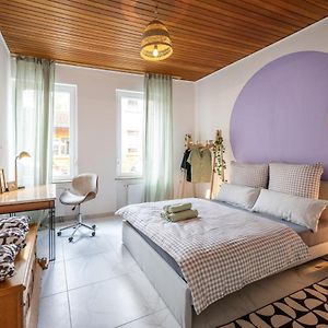 Wohlfuehlwohnung Mit 25 Qm Terrasse, Netflix